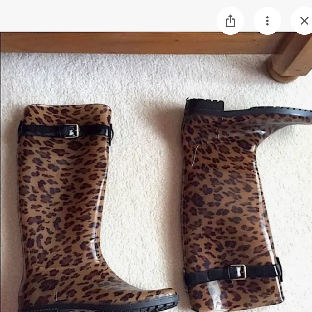 Beautiful like no Ralph Lauren leopard rain boots